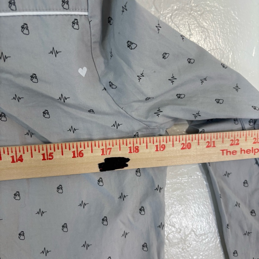 Figs Dream Big Pajama Button Front Top Women XS Front Pocket - Picture 8 of 8
